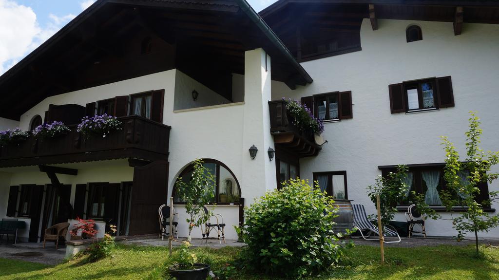 Gaestehaus Brigitte Garmisch-Partenkirchen Exterior photo